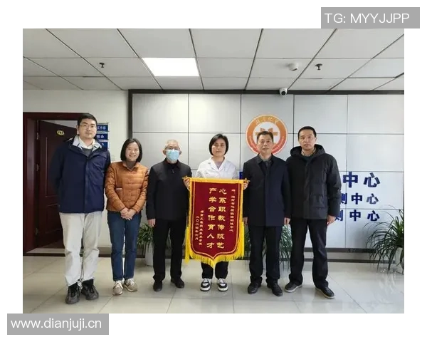 杯赛点评:重庆乒乓球队的团队协作表现 杯赛点评:重庆乒乓球队的团队协作表现